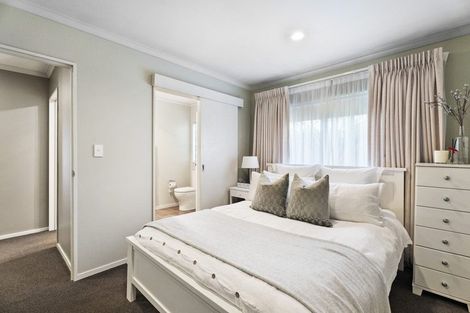 Photo of property in 17 Pitoitoi Avenue, Greenhithe, Auckland, 0632