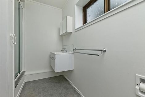 Photo of property in 1/89 Target Road, Totara Vale, Auckland, 0629