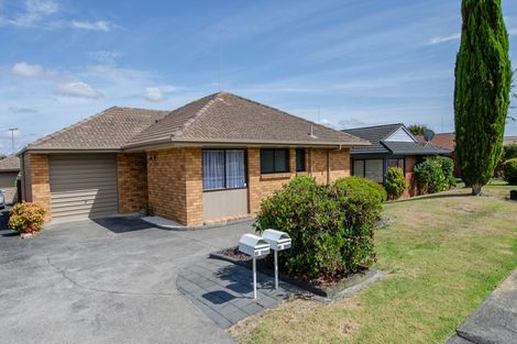 Photo of property in 1/45 Aberfeldy Avenue, Highland Park, Auckland, 2010