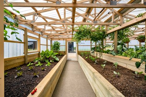 Photo of property in 90 Peters Road, Kaimiro, 4371