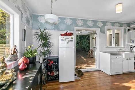 Photo of property in 24 Woodvale Grove, Fairfield, Lower Hutt, 5011