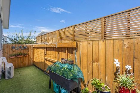 Photo of property in 11 Kamahi Crescent, Papamoa Beach, Papamoa, 3118