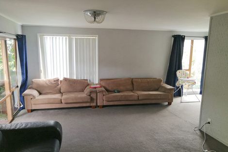 Photo of property in 43 Catkin Crescent, Papatoetoe, Auckland, 2025