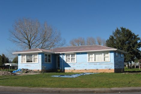 Photo of property in 87 Cargill Street, Papakura, 2110