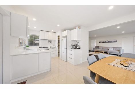 Photo of property in 10 Yeovil Place, St Albans, Christchurch, 8052