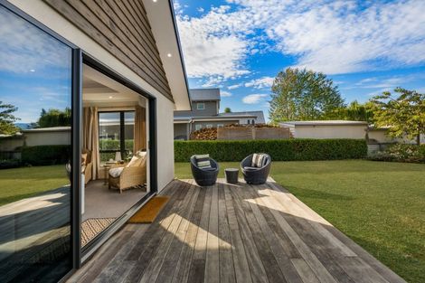 Photo of property in 11 Mcfarlane Terrace, Wanaka, 9305