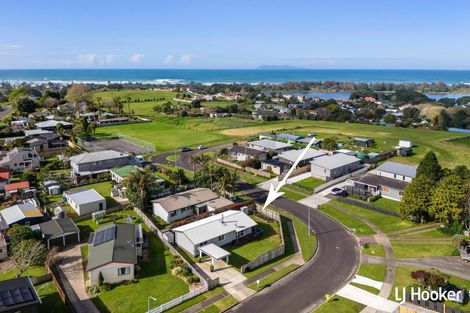 Photo of property in 5a Adela Stewart Drive West, Athenree, Waihi Beach, 3177