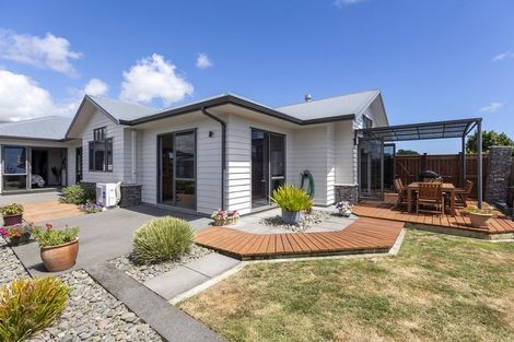 Photo of property in 48 Karamea Street, Whalers Gate, New Plymouth, 4310
