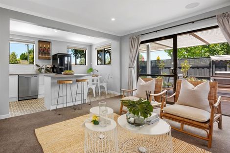 Photo of property in 2/97 Weston Road, St Albans, Christchurch, 8052