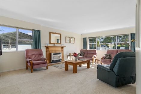 Photo of property in 1 Wakefield Drive, Bethlehem, Tauranga, 3110