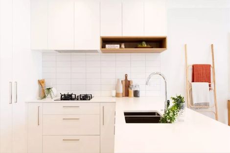 Photo of property in 18 Rauriki Lane, Rosehill, Papakura, 2113