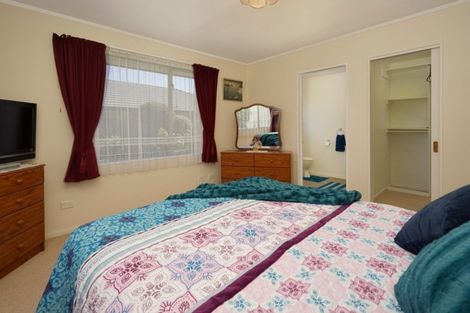 Photo of property in 32 Masefield Street, Stoke, Nelson, 7011