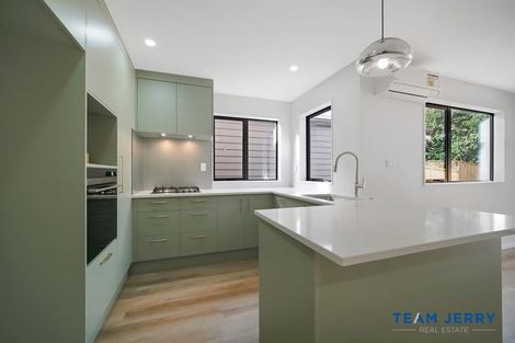 Photo of property in 21 Combat Street, Papakura, 2110