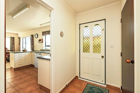 Photo of property in 4/52 Avondale Road, Taradale, Napier, 4112