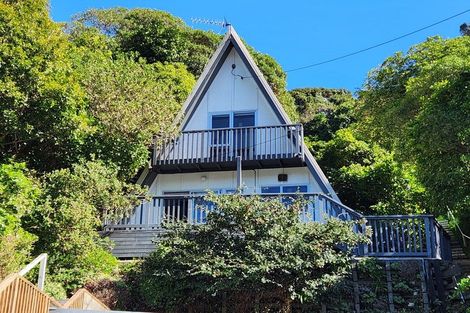 Photo of property in 3/45 Airlie Road, Plimmerton, Porirua, 5026