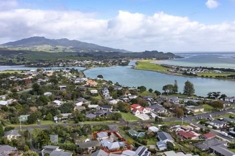 Photo of property in 24 Stewart Street, Raglan, 3225