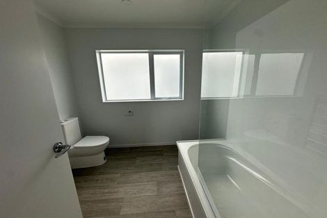 Photo of property in 35b Royston Street, Rosehill, Papakura, 2113