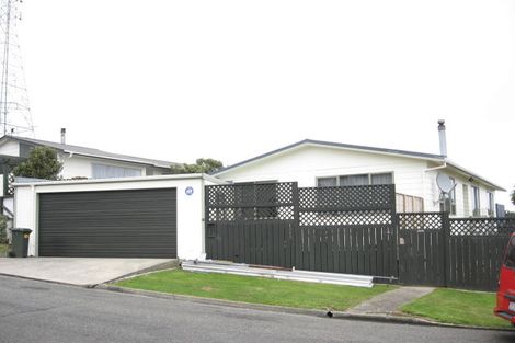 Photo of property in 23 Chetwode Grove, Newlands, Wellington, 6037