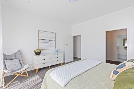 Photo of property in 12 Kowhai Street, Strandon, New Plymouth, 4312