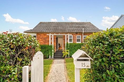 Photo of property in 15 Range View Road, Mount Albert, Auckland, 1025
