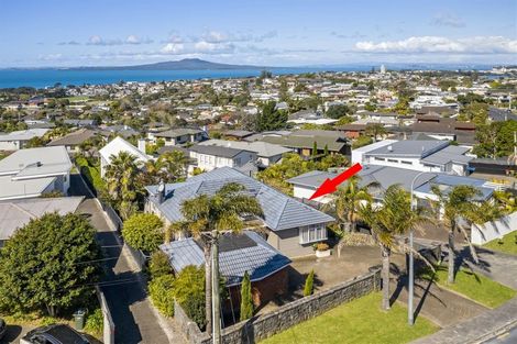 Photo of property in 89 East Coast Road, Castor Bay, Auckland, 0620