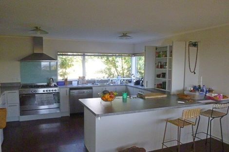 Photo of property in 56 Ashton Fitchett Drive, Brooklyn, Wellington, 6021