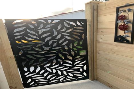 Photo of property in 36 Hamilton Drive, Waiuku, 2123