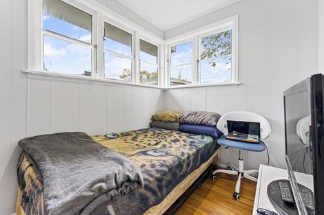 Photo of property in 19 Botanical Road, Takaro, Palmerston North, 4412