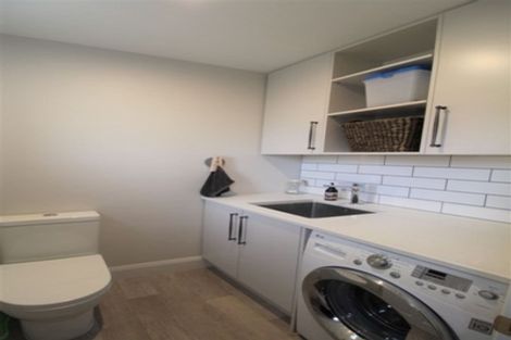 Photo of property in 10 Albert Street, Seaview, Timaru, 7910