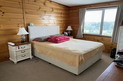 Photo of property in 12 Rifleman Rise, Unsworth Heights, Auckland, 0632