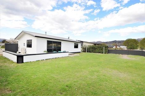 Photo of property in 46 Perriam Place, Mount Pisa, Cromwell, 9383