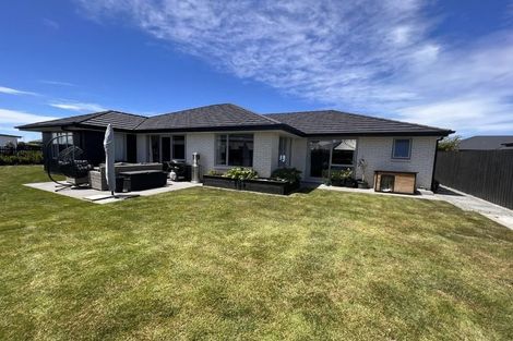Photo of property in 7 Sarah Street, Marshland, Christchurch, 8083