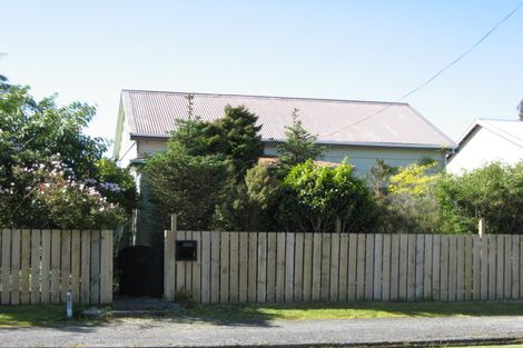 Photo of property in 47 Wakefield Street, Westport, 7825