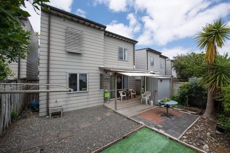 Photo of property in 20 Albionvale Road, Glen Eden, Auckland, 0602