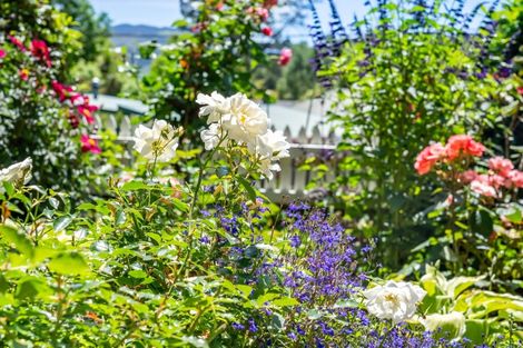 Photo of property in 58 Jocelyn Crescent, Pinehaven, Upper Hutt, 5019