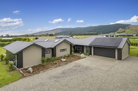 Photo of property in 9 Oriwa Lane, Levin, 5571
