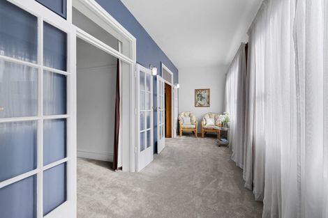 Photo of property in Devonport Apartments, 22/127 Saint Aubyn Street, New Plymouth, 4310