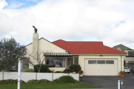 Photo of property in 8 Mchardy Street, Havelock North, 4130