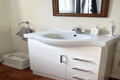 Photo of property in 9 Medway Street, Island Bay, Wellington, 6023