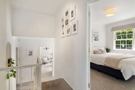 Photo of property in 16 Anakiwa Place, Milford, Auckland, 0620