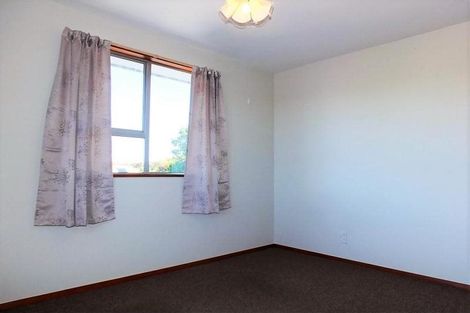 Photo of property in 32 Jennifer Street, Bryndwr, Christchurch, 8053