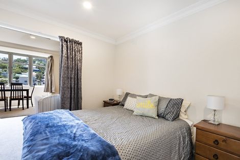 Photo of property in 2 Kopiko Way, Brooklyn, Wellington, 6021