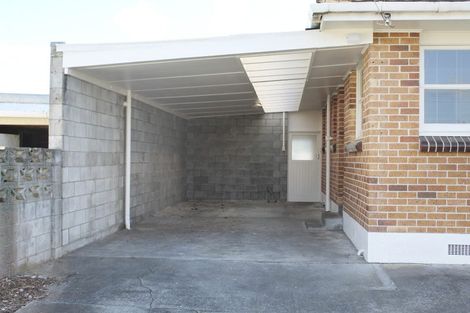 Photo of property in 5 Sutherland Crescent, Westbrook, Palmerston North, 4412