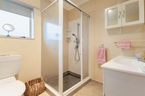 Photo of property in 9a Saxton Street, Levin, 5510