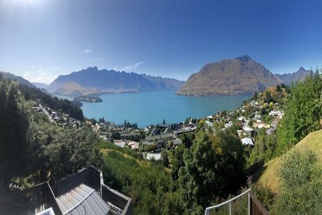 Photo of property in 7b Von Place, Fernhill, Queenstown, 9300
