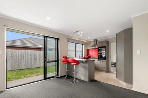 Photo of property in 11 Leet Crescent, Papamoa Beach, Papamoa, 3118