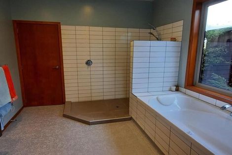 Photo of property in 121 Moncks Spur Road, Redcliffs, Christchurch, 8081