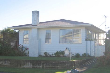 Photo of property in 6 O'rourke Place, Otaki Beach, Otaki, 5512