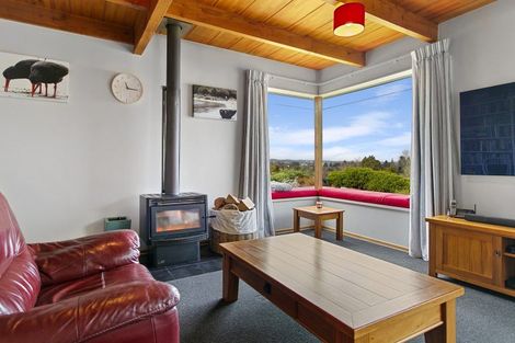 Photo of property in 1 Hindmarsh Drive, Rangatira Park, Taupo, 3330