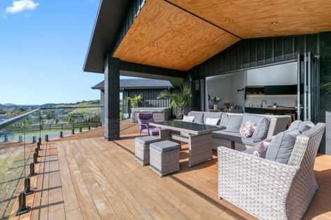 Photo of property in 20 Blackberry Way, Welcome Bay, Tauranga, 3175